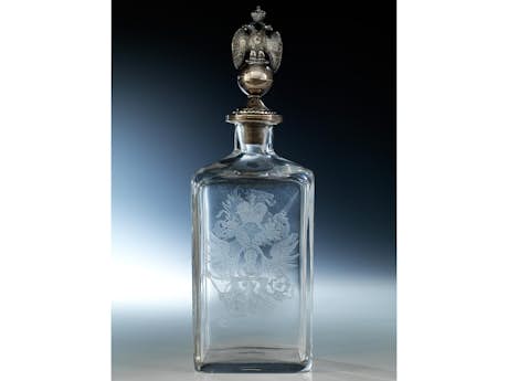 Elegante Fabergé-Schnapsflasche